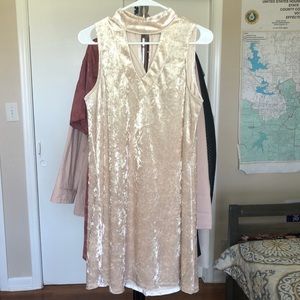 Crushed Velvet Cream Mini